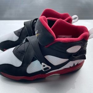 Jordan 8(roger rabbits) 3y